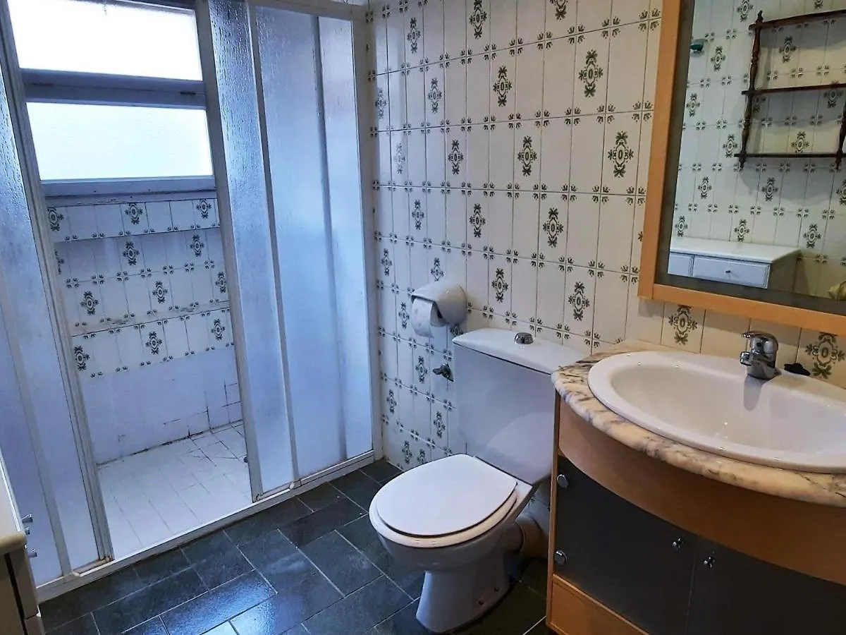 Apartamento En Llanca Con 2 Habitaciones, Cocina Equipada Y Estacionamiento - Ideal Para Familias - Es-170-42
